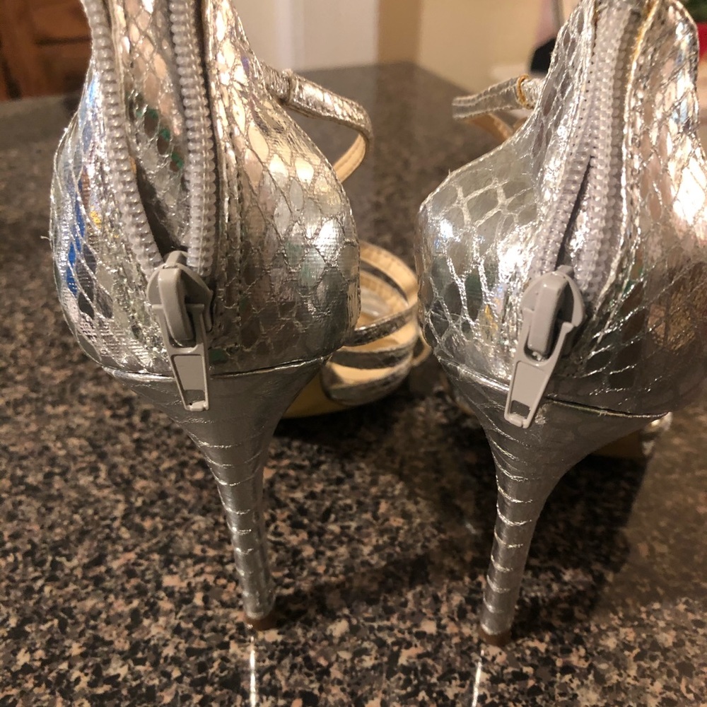 Shoes - Picture 2 of 11